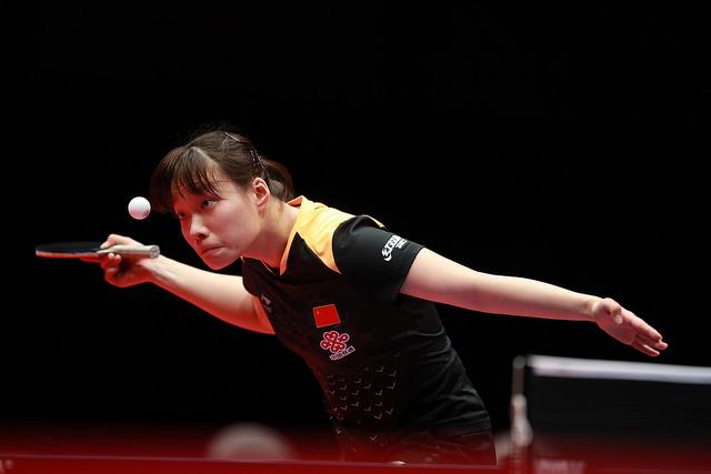 比如曾效力 比如曾效力